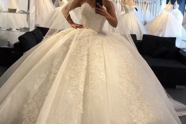 Ball Gown Wedding Dresses A Timeless Elegance