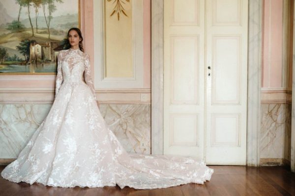 Monique Lhuillier Lace Wedding Dresses