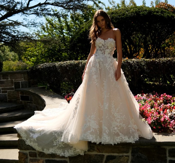 Ball gowns wedding dresses